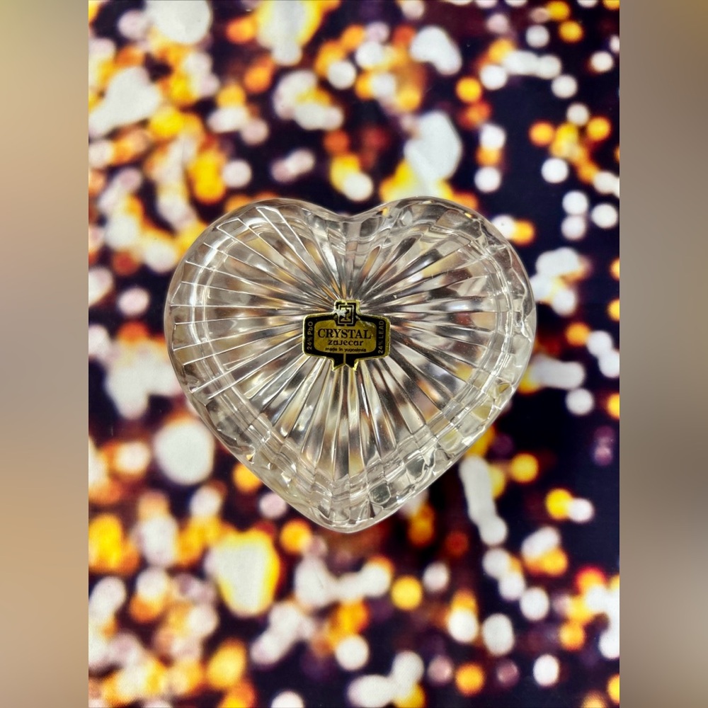 Vintage Zajecar 24% Lead Crystal Heart Shaped Box W/ Lid & Label
Made Yugoslavia